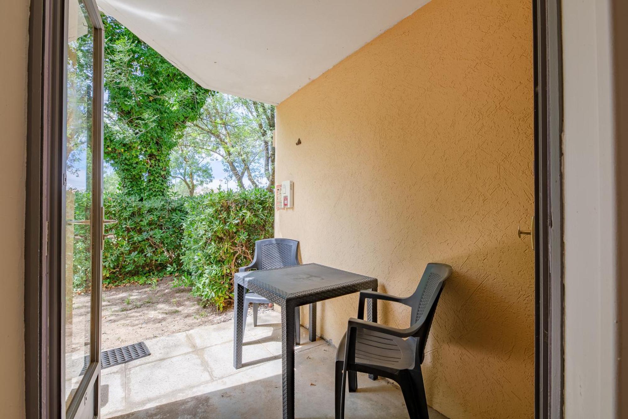 Marina Hotel Club Cogolin Exterior photo
