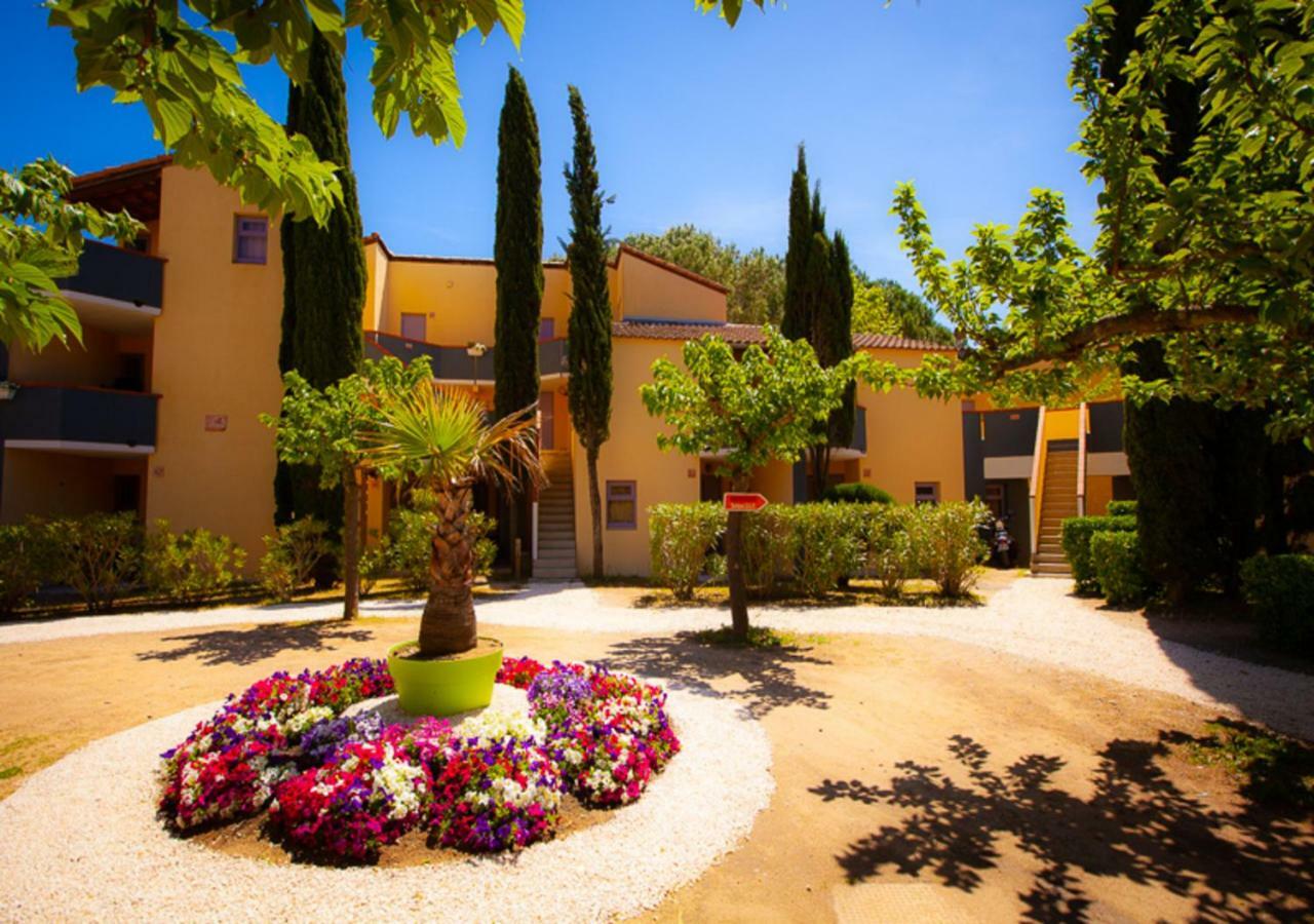 Marina Hotel Club Cogolin Exterior photo